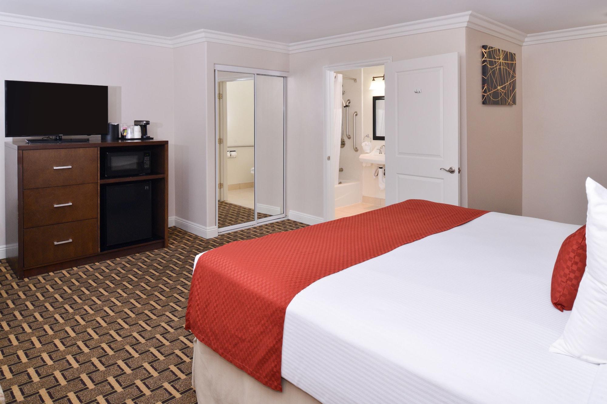 King Room Bath Tub Disability Access or Non-Smoking