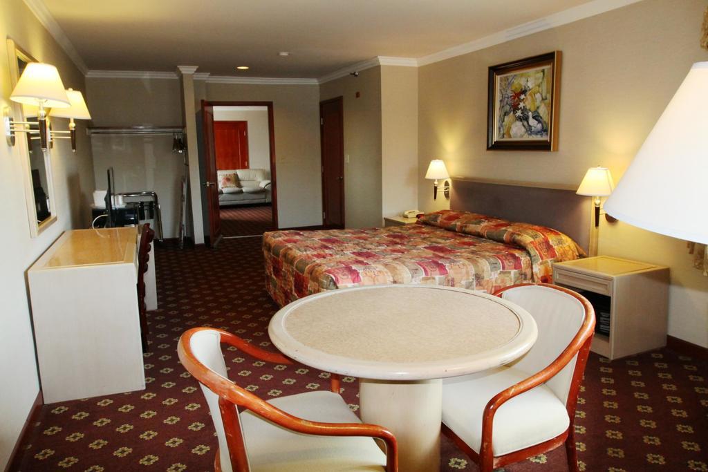 Suite Room
