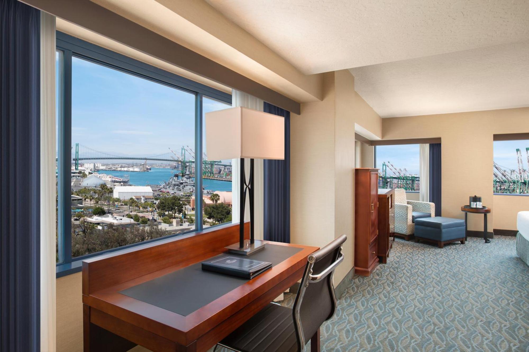 Junior King Suite