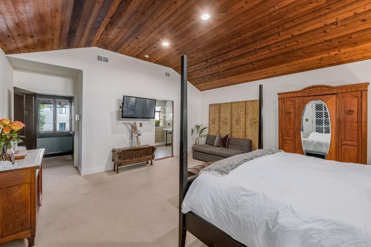 James Peasgood Suite