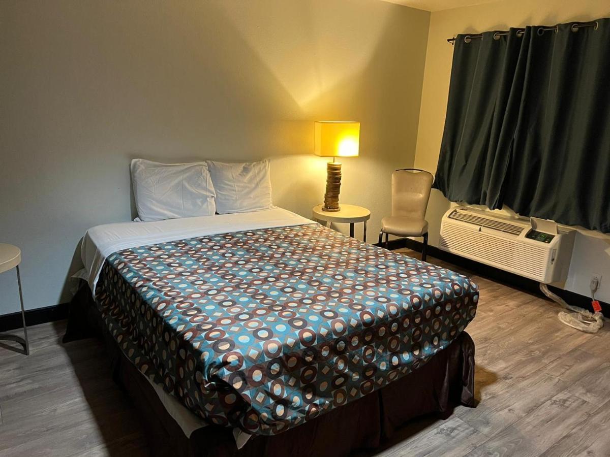 Economy Single Room