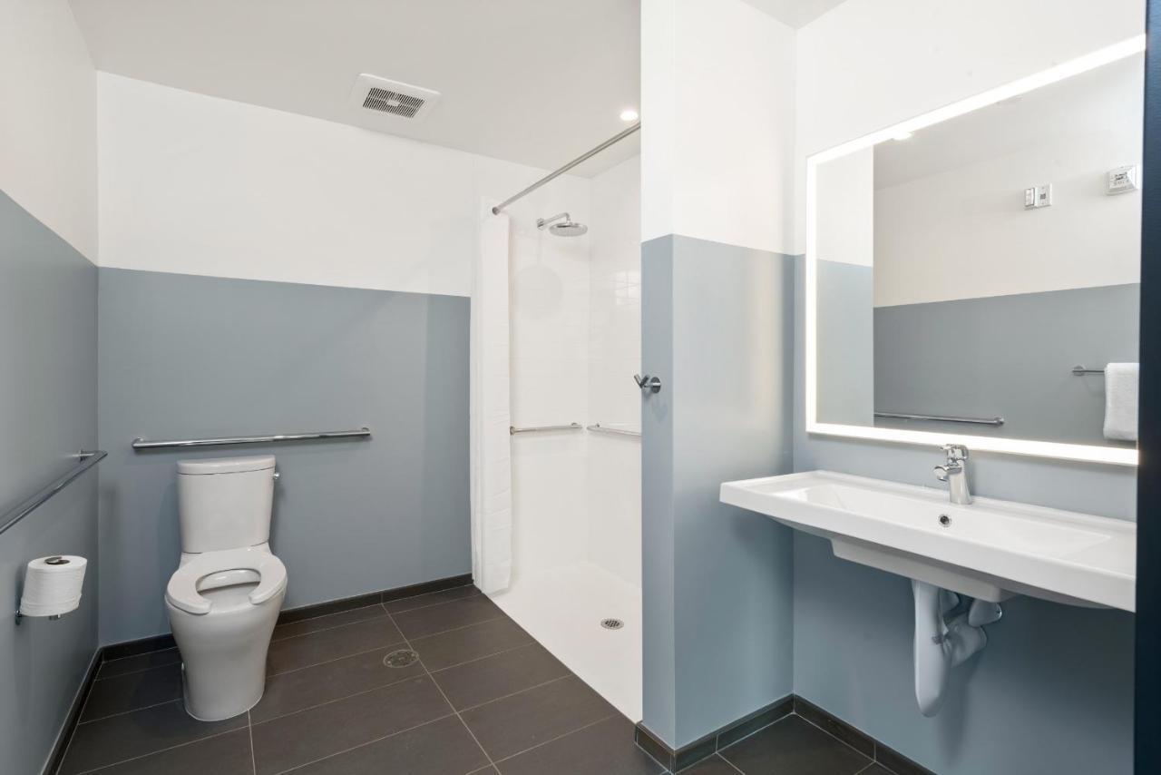 Urban King Mobility or Hearing Impaired Access