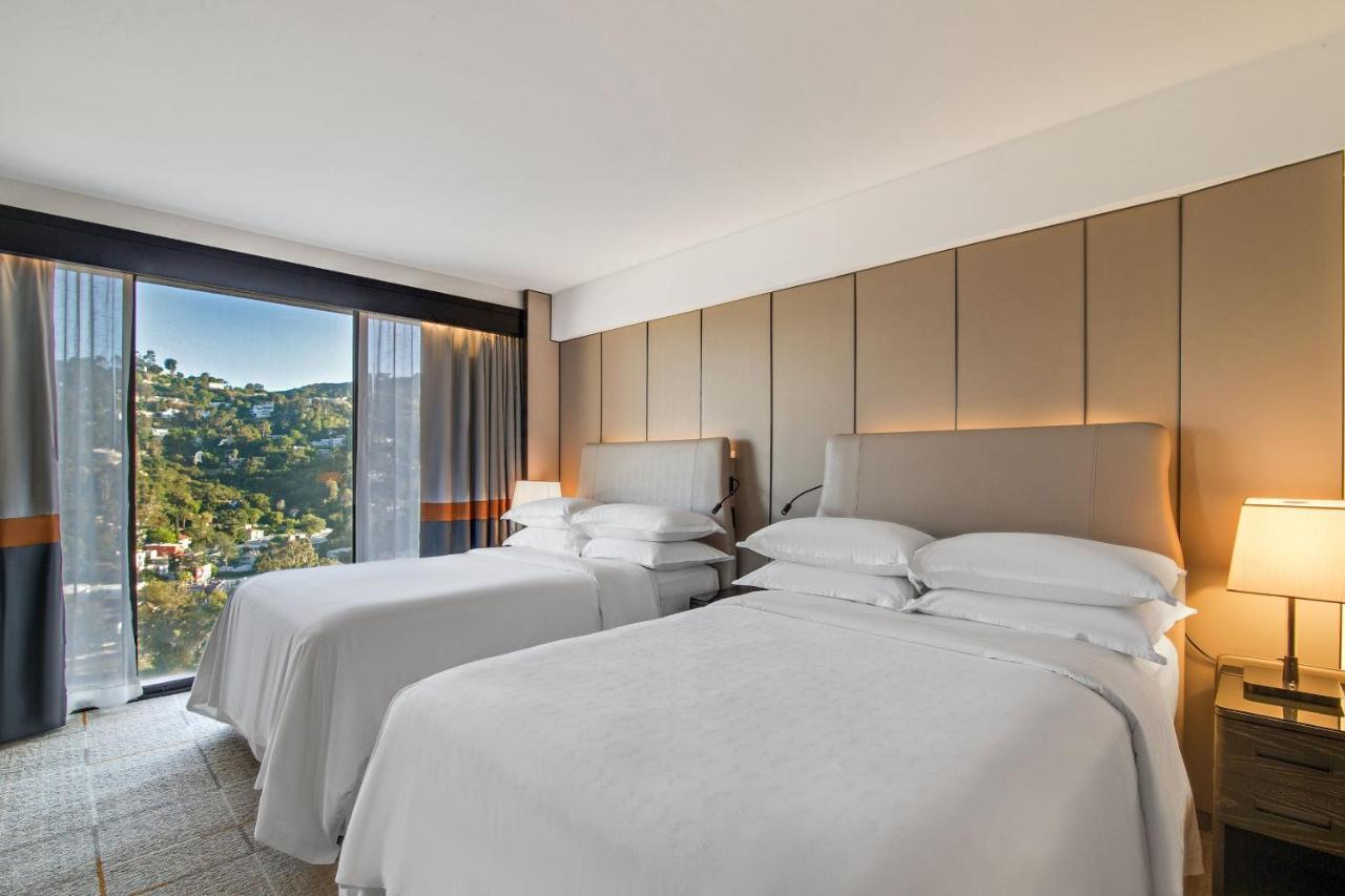 Traditionelles Doppelzimmer mit 2 Doppelbetten