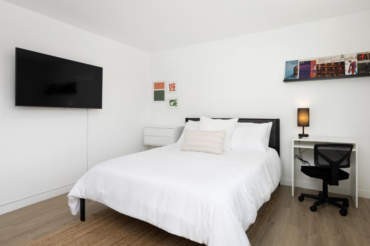 Deluxe Studio met Queensize Bed