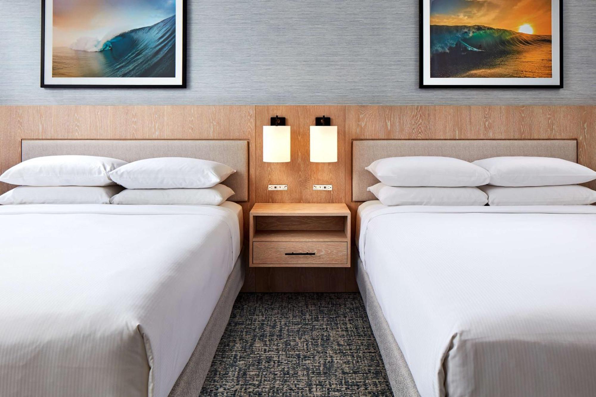 Deluxe Queen Room