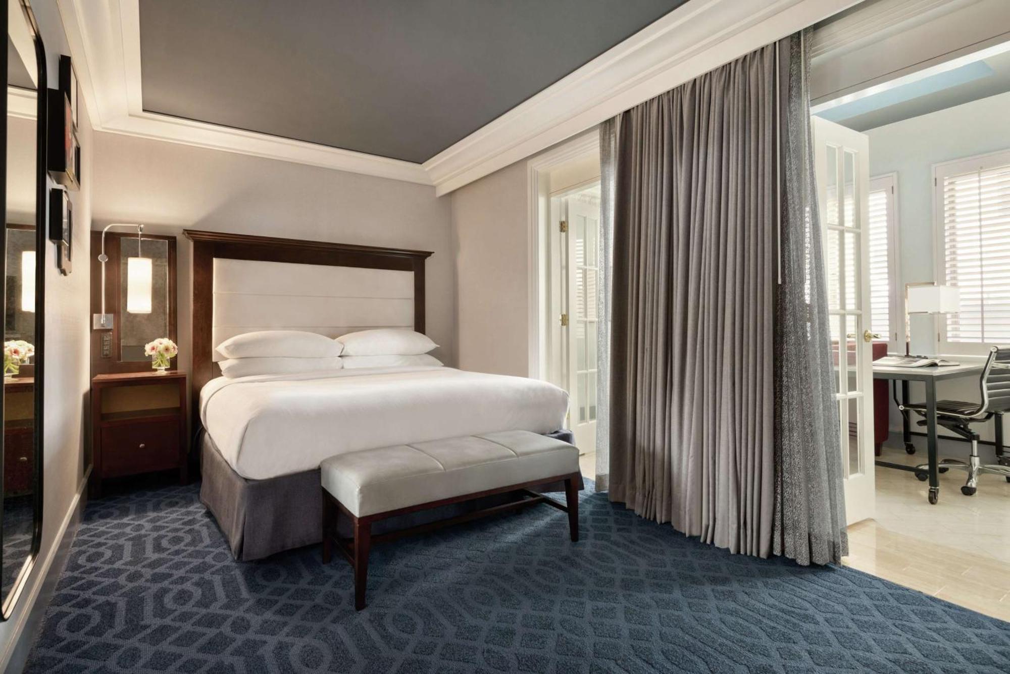 Terrace Suite with King Bed,1557465700:JPEG