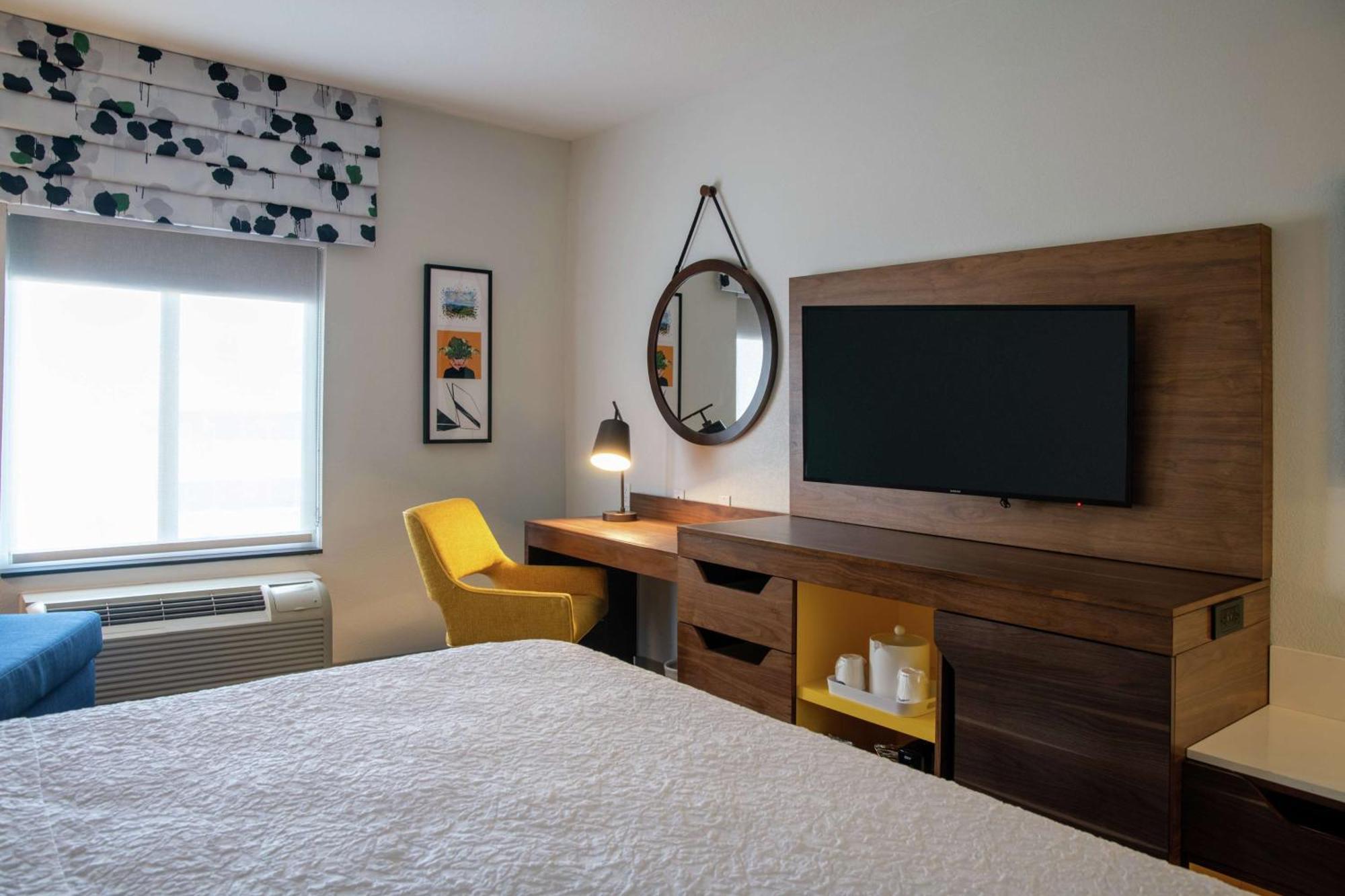 Room Two Queen Beds Non-Smoking