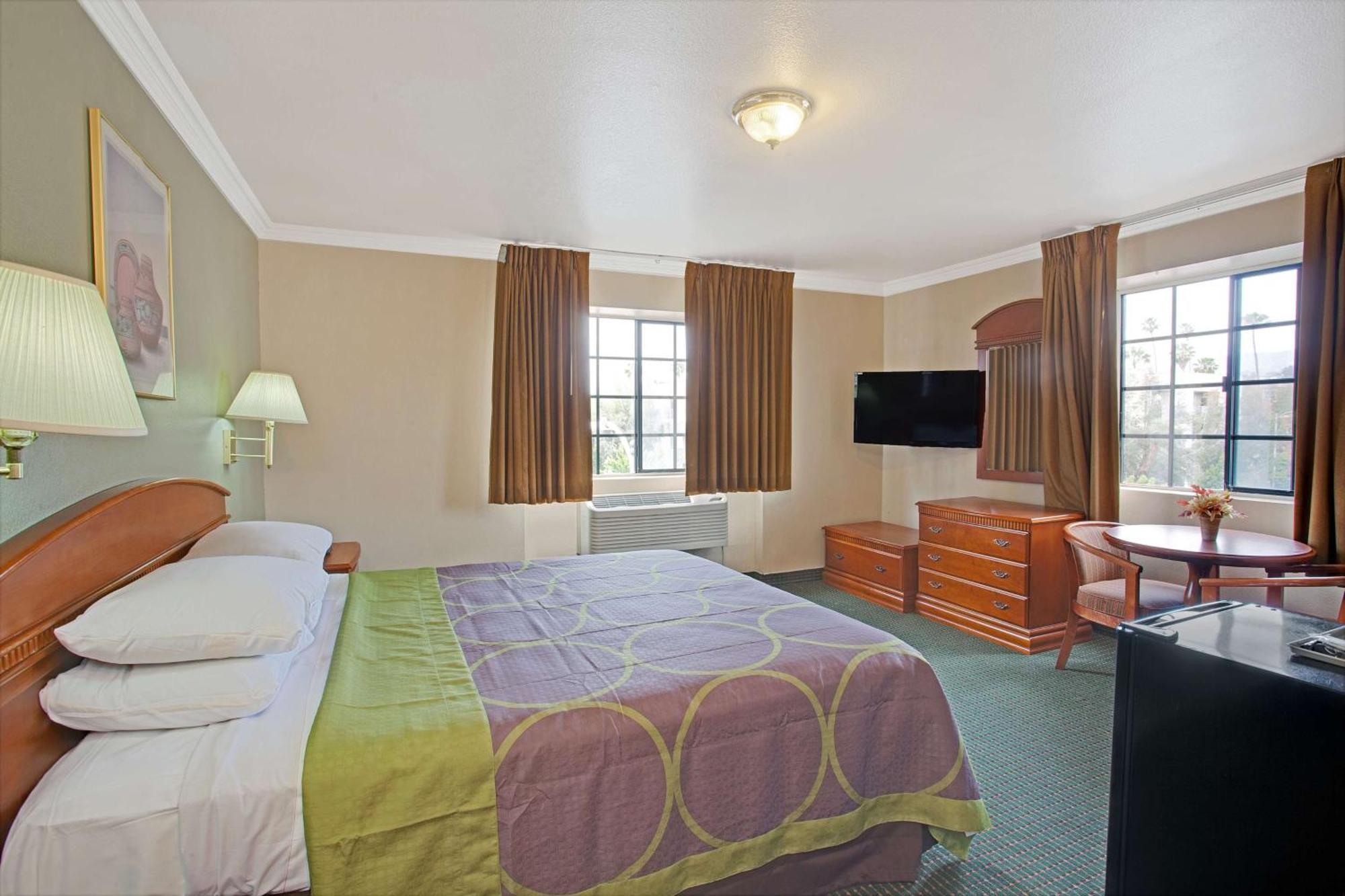 King Room Non-Smoking