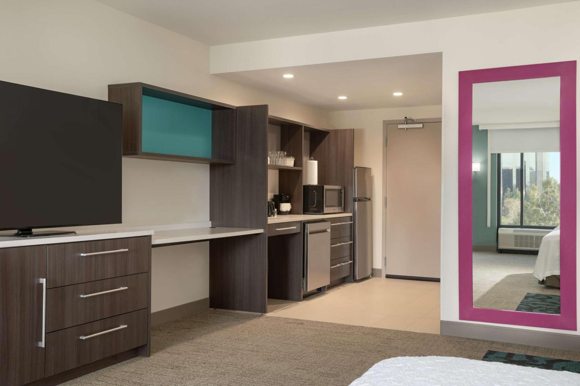 One-Bedroom King Suite Hearing Accessible