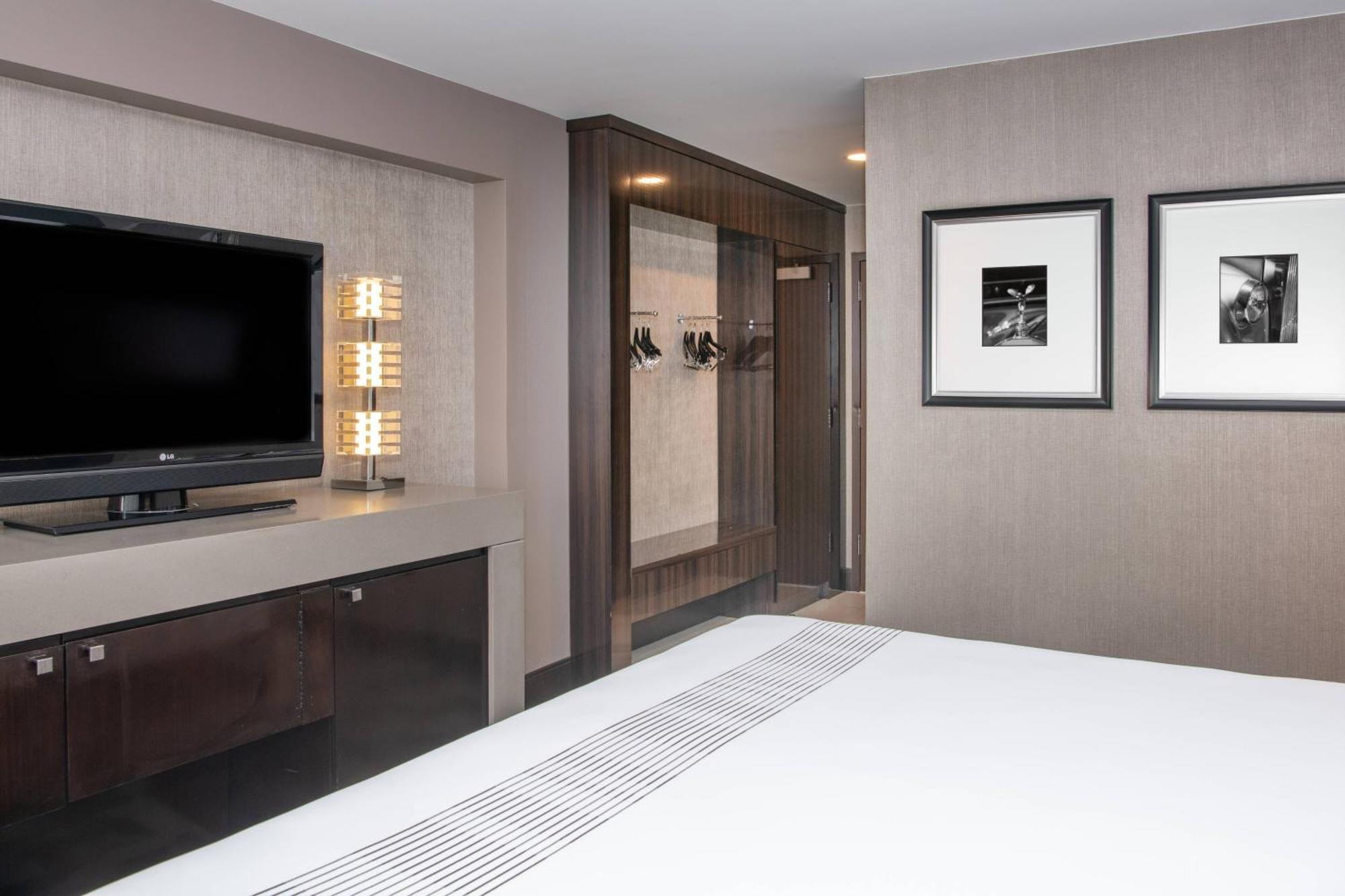 Executive King Room