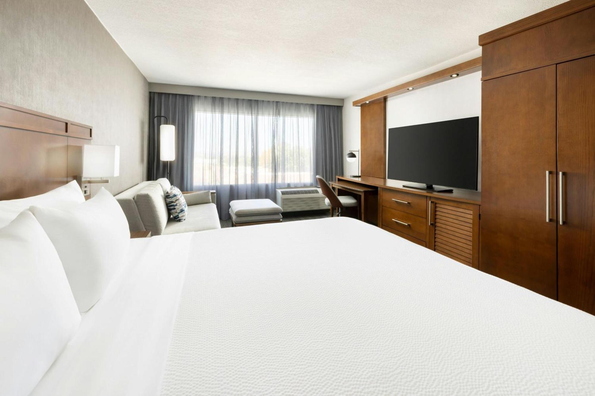 King Room Sofa Bed