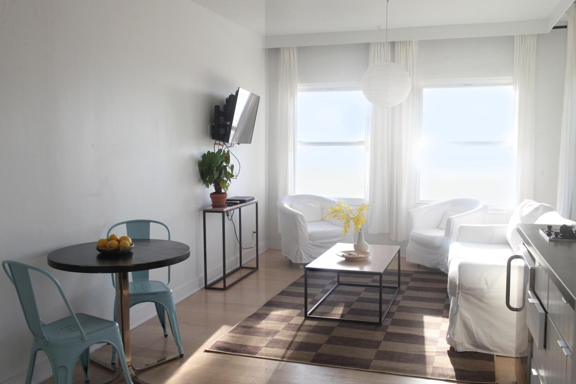Queen Suite