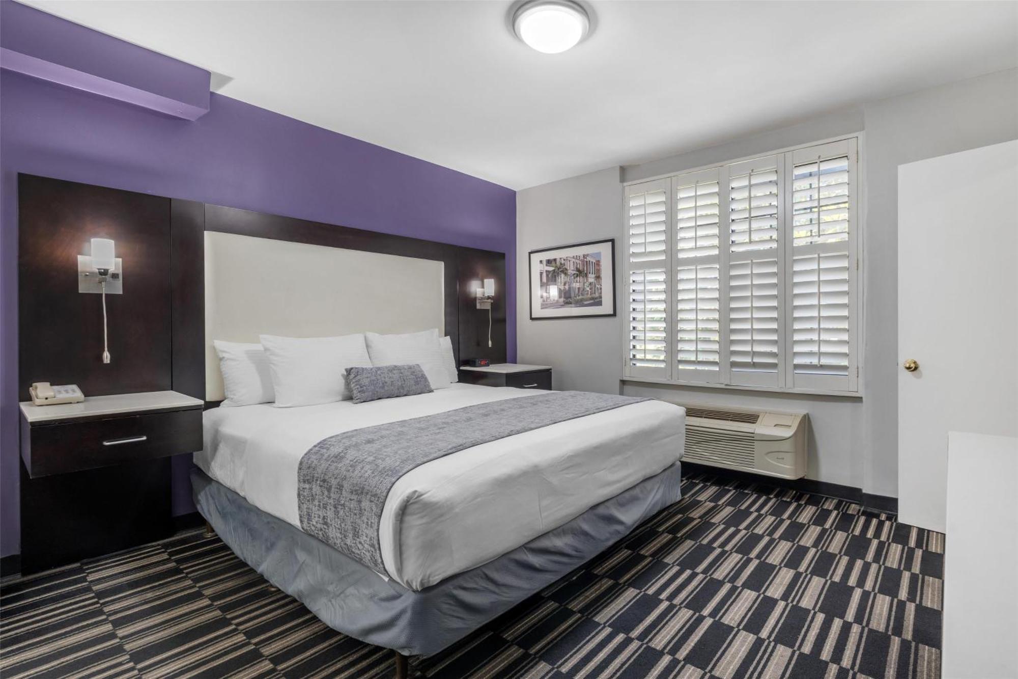 Family Suite with Two King Beds,1698871801:JPEG