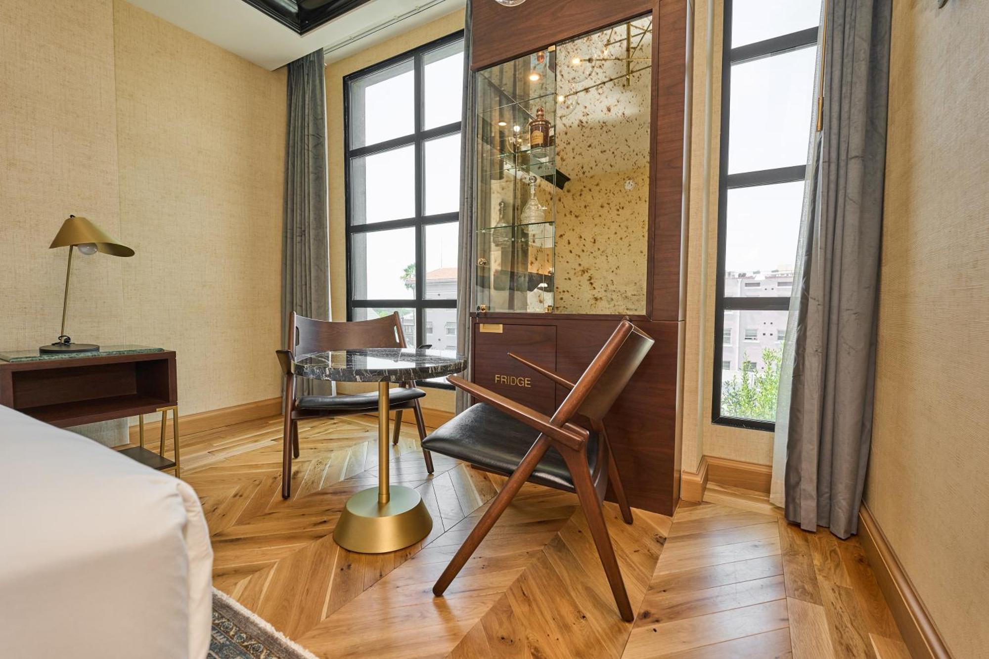 Standard King Room