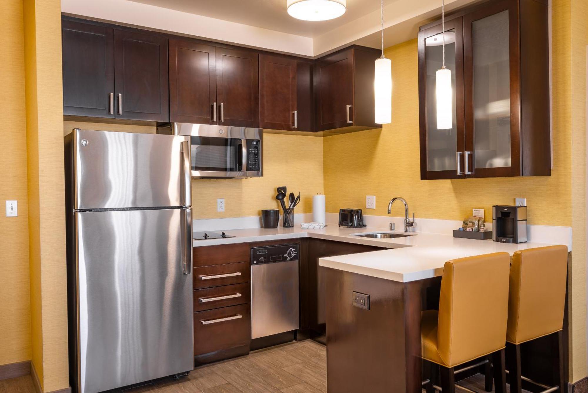One-Bedroom King Suite