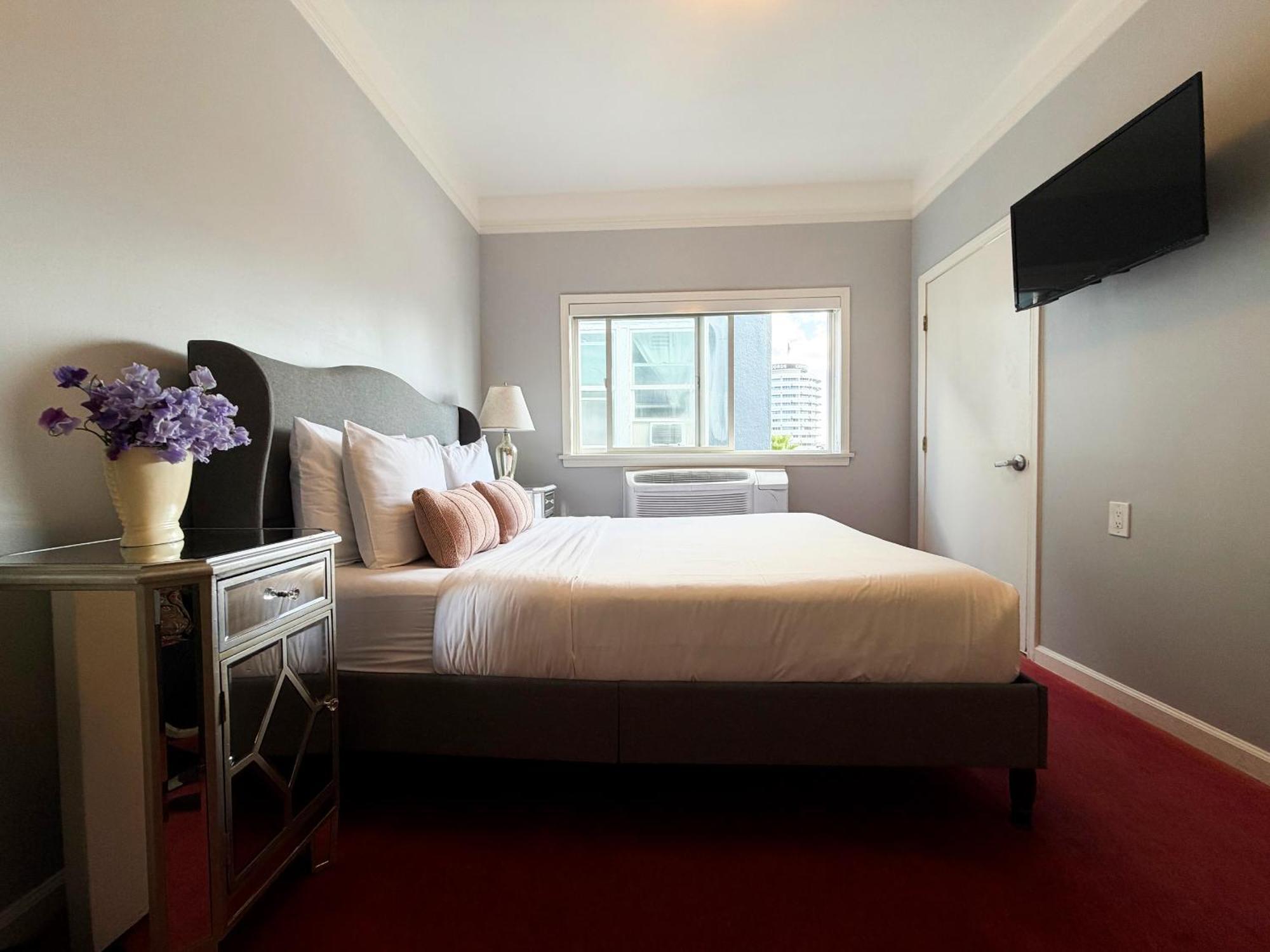 Superior Queen Room
