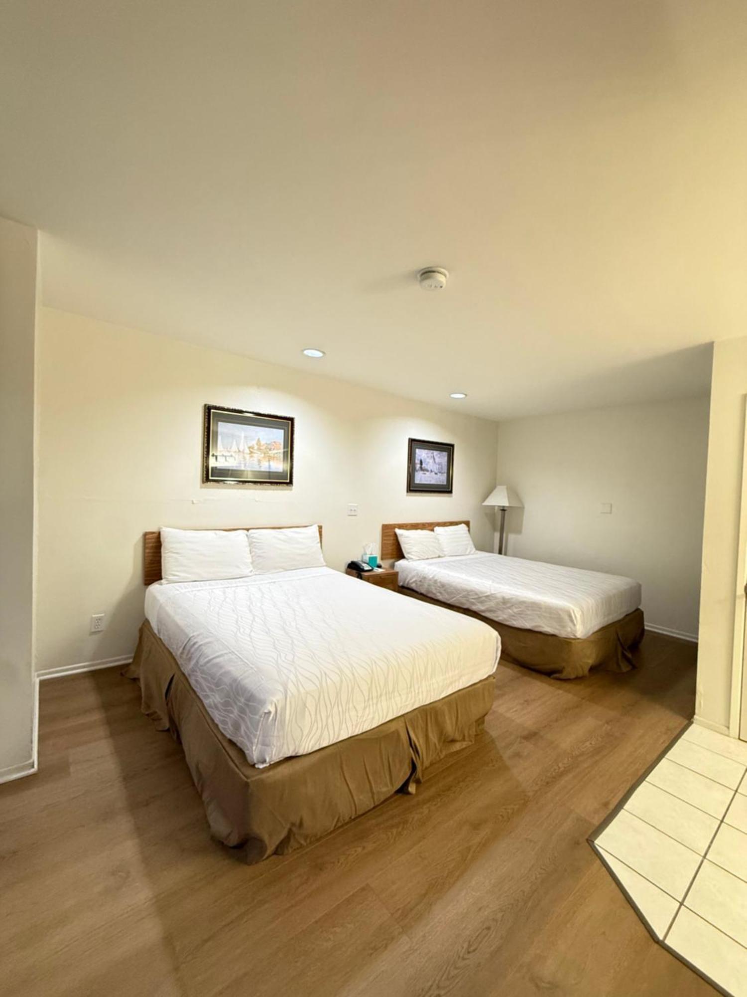 Queen Room Two Queen Beds Non-Smoking