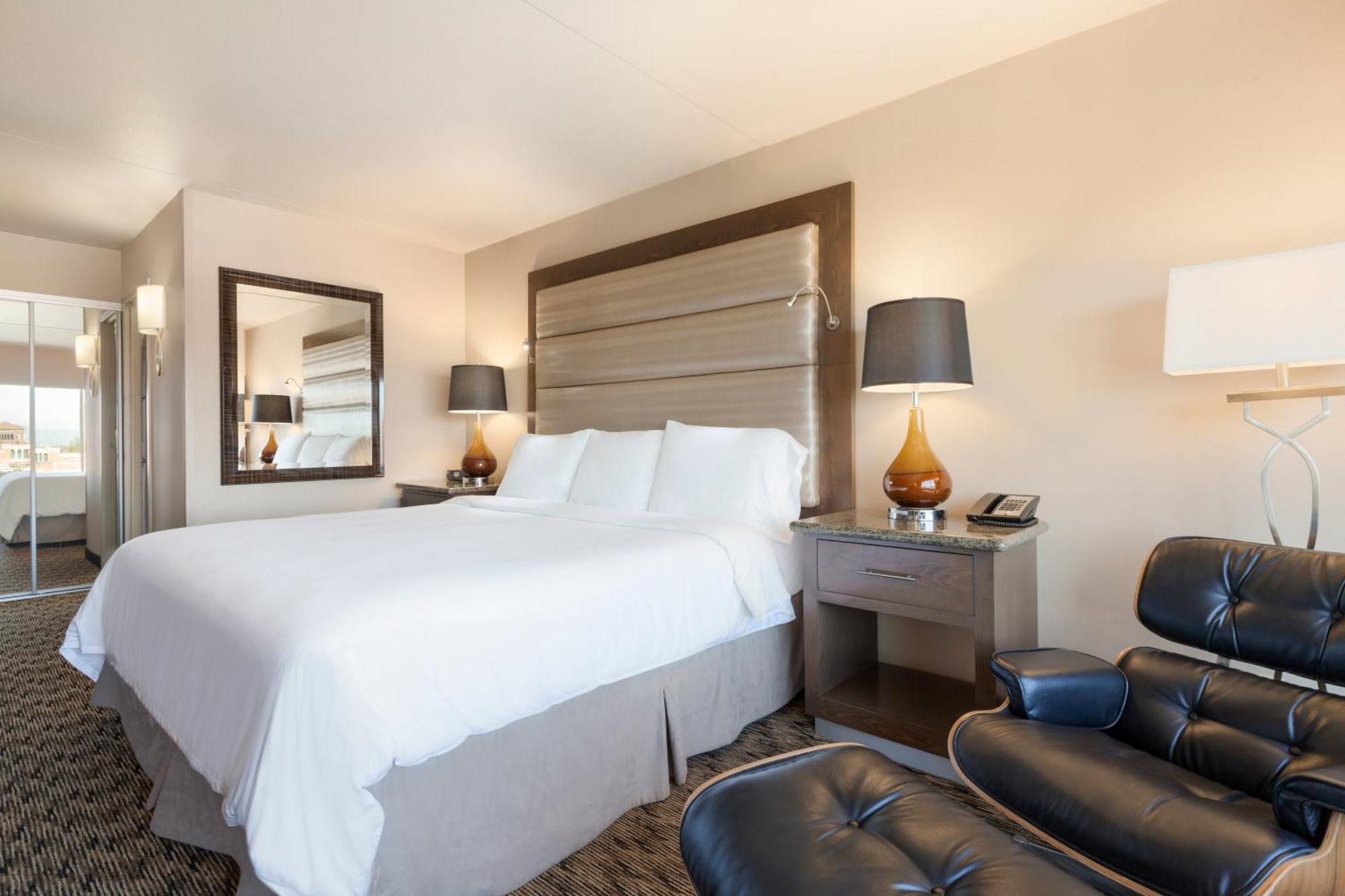 King Room,1211058712:JPEG