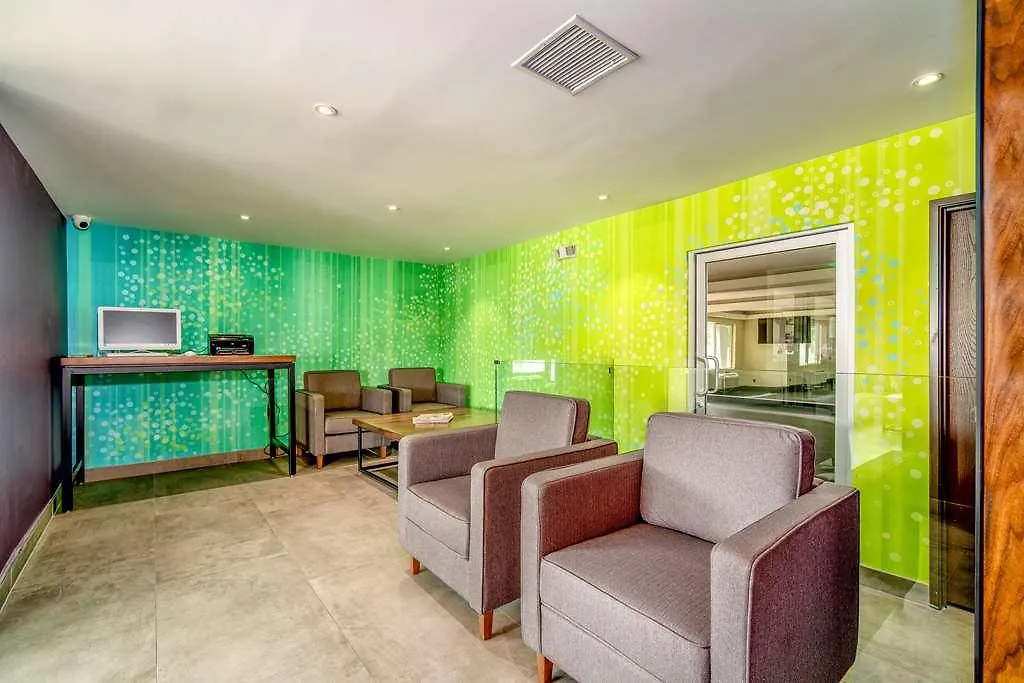 818 Hotel + Pool, Ascend Hotel Collection By Choice-1