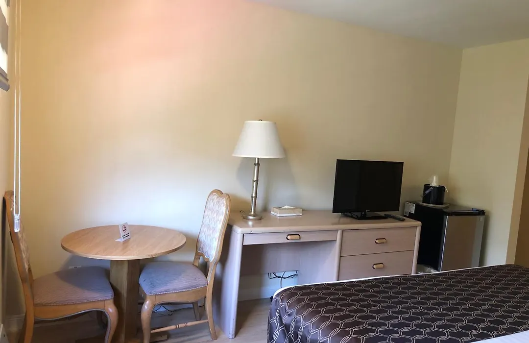 Rotex Western Inn (Adults Only)-1