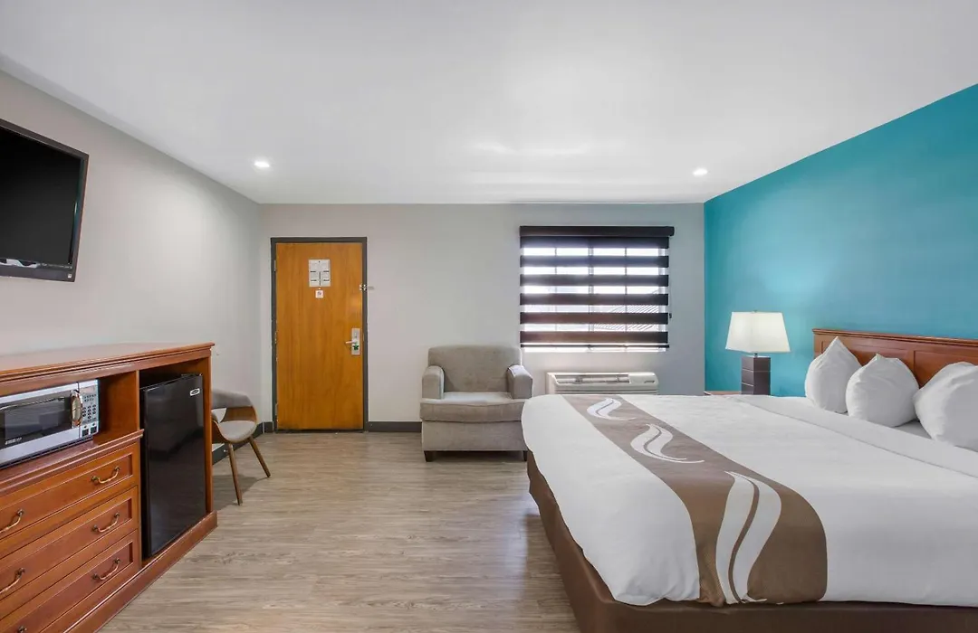 Quality Inn Near Hollywood Walk Of Fame-1