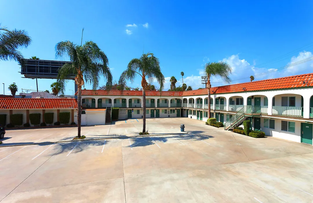 Dunes Inn - Sunset (Adults Only)-1