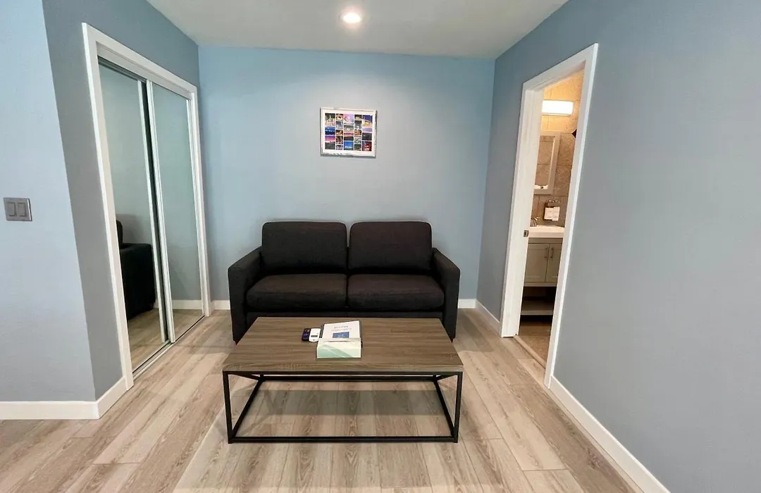 Quintessence Aparthotel-1
