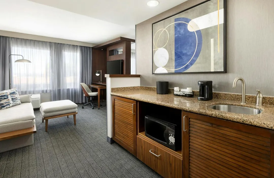 Courtyard By Marriott Los Angeles Woodland Hills-1