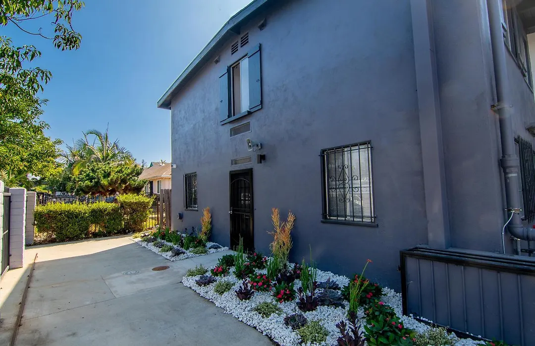 Casas On Cordova Street-1