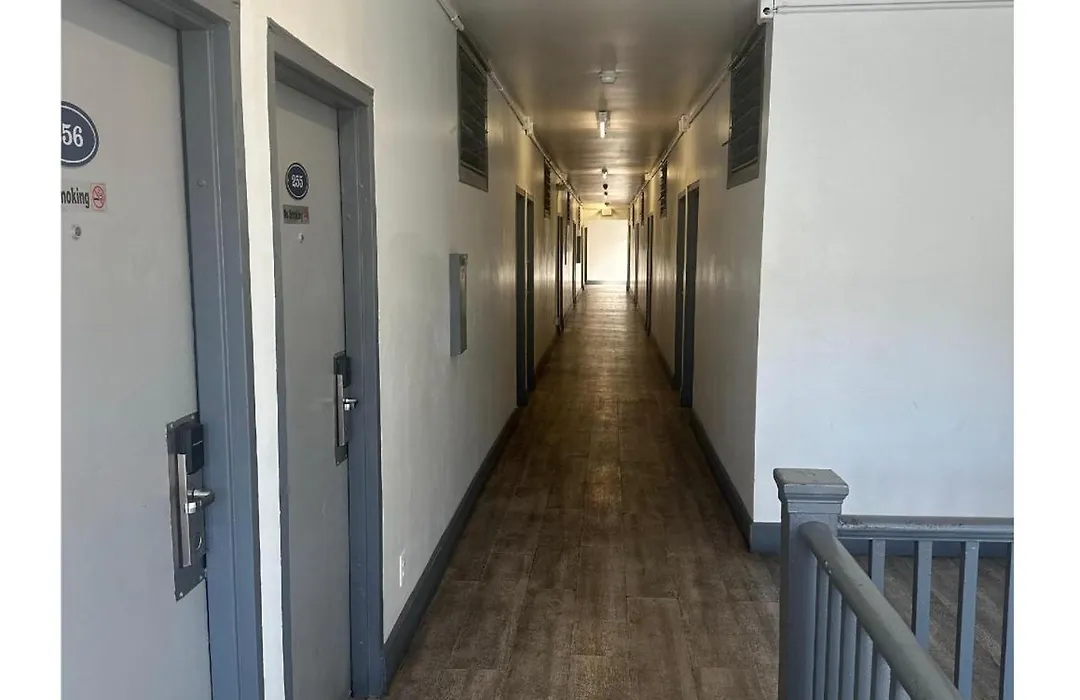 Roxy Hotel-1
