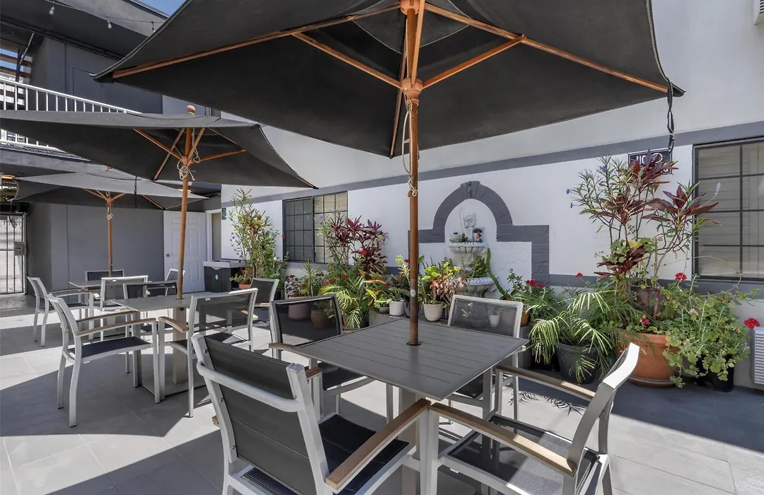 Surestay Hotel By Best Western Beverly Hills West La-1