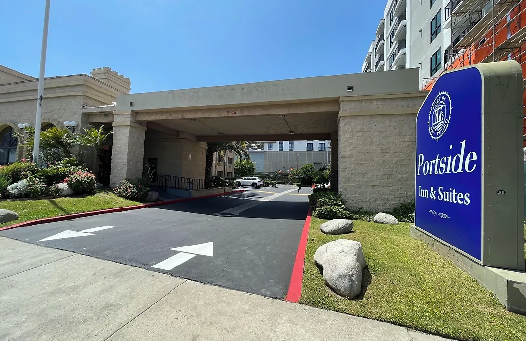 Portside Inn & Suites-1