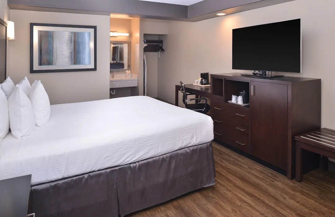 Tarzana Inn-1