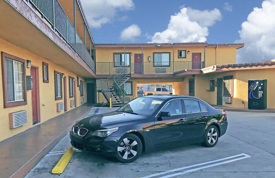 Satellite Motel, Los Angeles - Lax-1