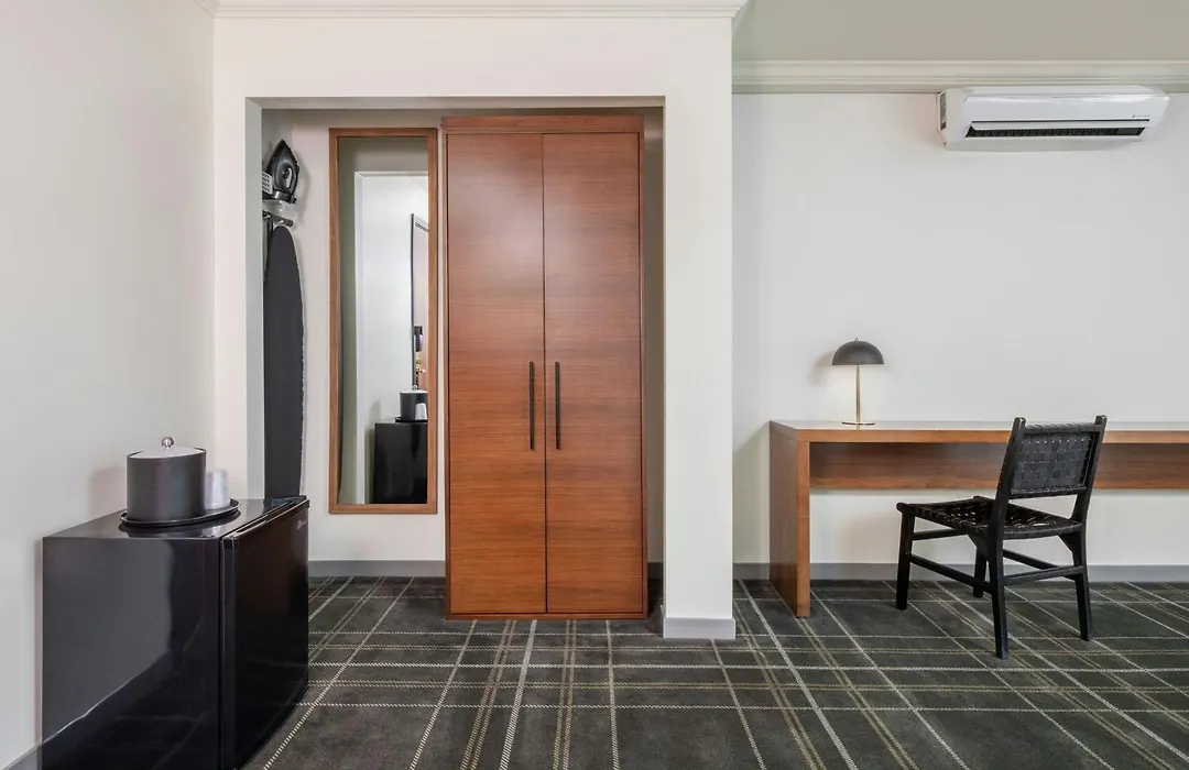 Found Hotels, Santa Monica, Series By Marriott-1