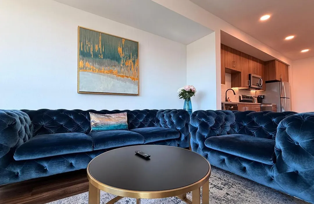 Wallace Luxurious-1