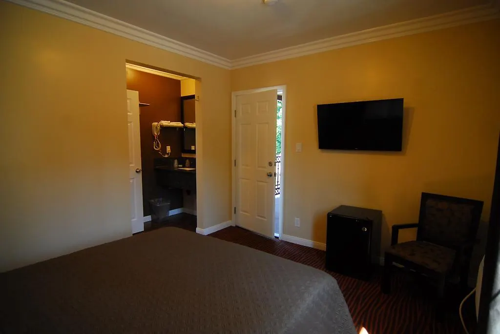 Studio City Inn - Near Universal Studios Hollywood-1