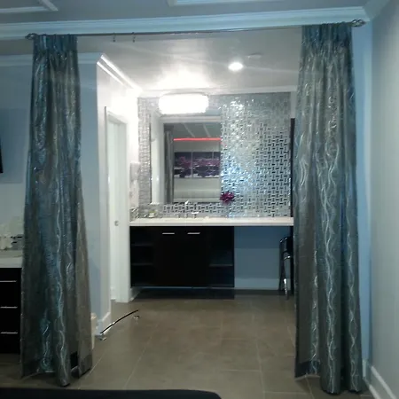 Hollywood Vip Hotel-3
