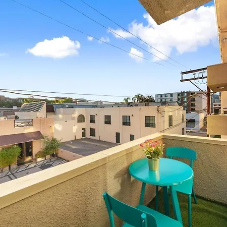 Beverly Hills Chic 2 Bed 2Bath With Patio And Parking 309-2
