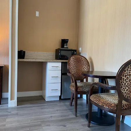 Garden Suite Hotel And Resort-3