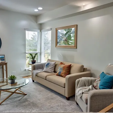 Stayspro - Hollywood Homes Minutes To Everything Spacious And Free Parking-3