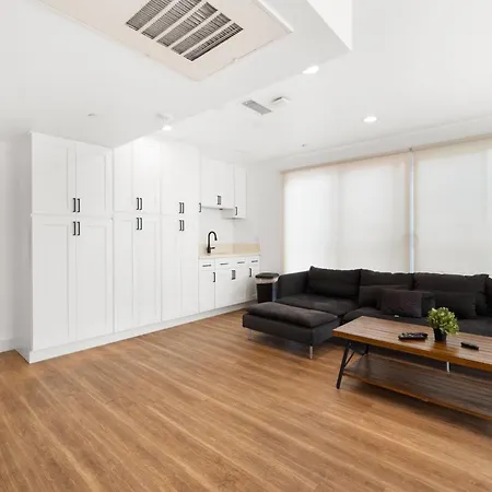 Charming Urban Retreat Near Usc In La- Private Room With Share Living Room With Kitchen-2
