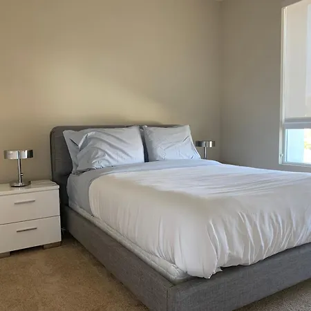 Amazing Apartments Near The Grove-2