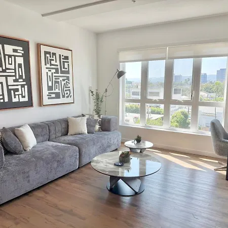 Westwood Penthouse 3 Bedroom 2 Bath W Gym, Balcony, Parking-3
