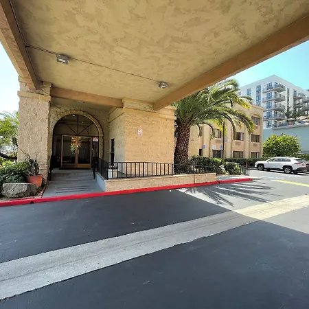 Portside Inn & Suites-3