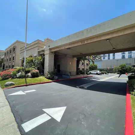 Portside Inn & Suites-2