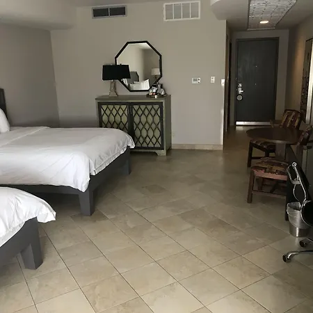 Hollywood Hotel-2