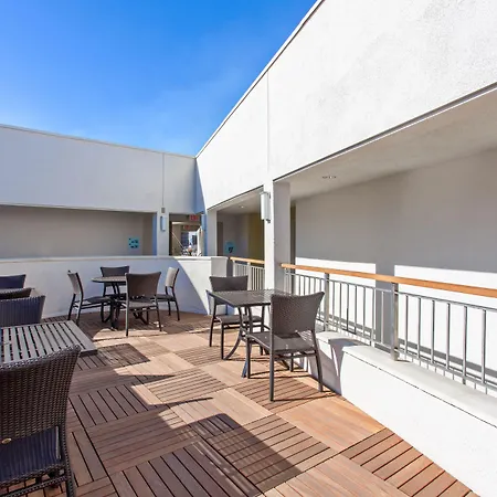 Holiday Inn Express West Los Angeles By Ihg-3