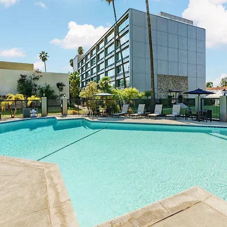 Courtyard By Marriott Los Angeles Woodland Hills-2