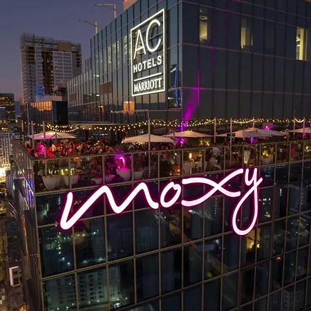Moxy Downtown Los Angeles-2